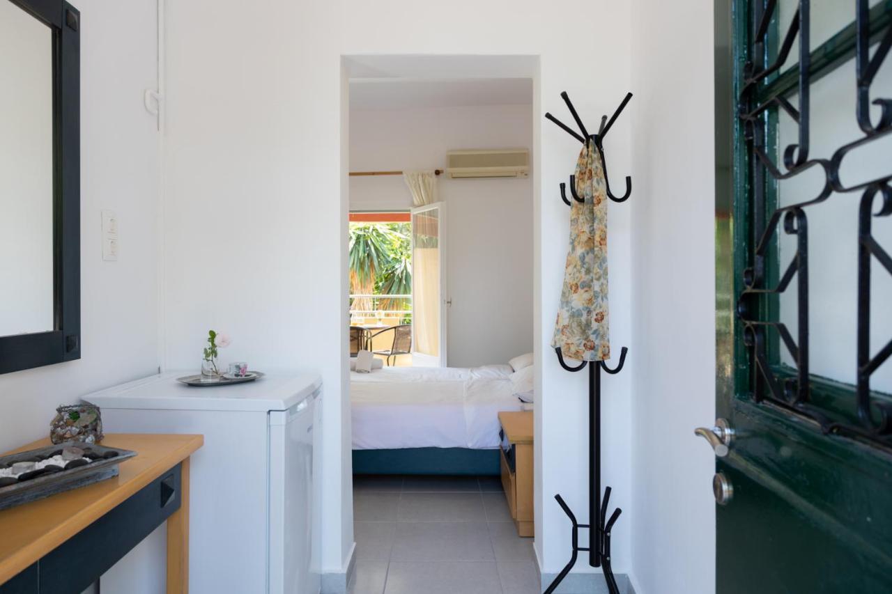 Wilde Rose Hotel Dassia  Ngoại thất bức ảnh