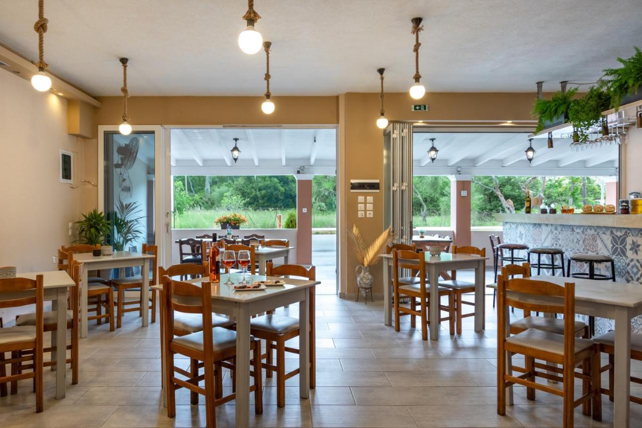 Wilde Rose Hotel Dassia  Ngoại thất bức ảnh