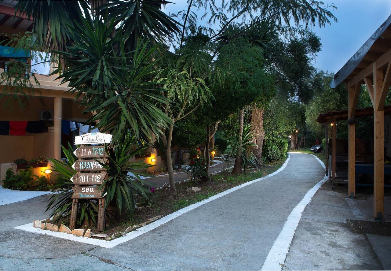 Wilde Rose Hotel Dassia  Ngoại thất bức ảnh