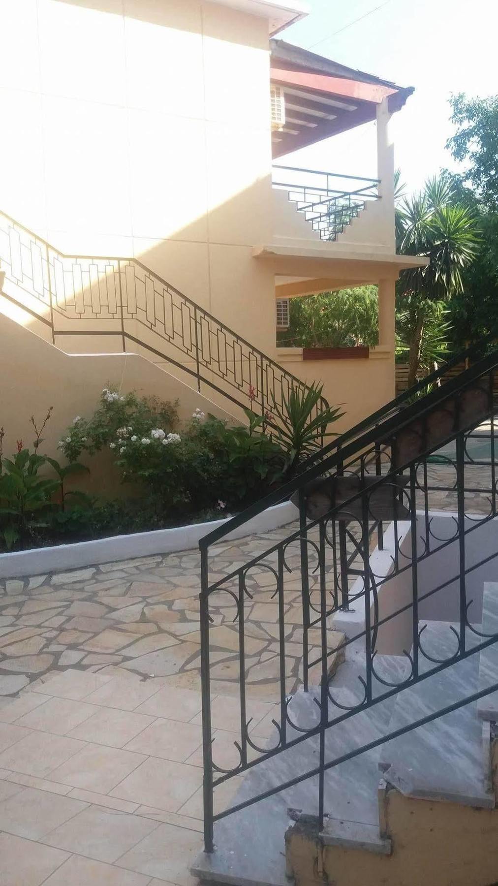 Wilde Rose Hotel Dassia  Ngoại thất bức ảnh
